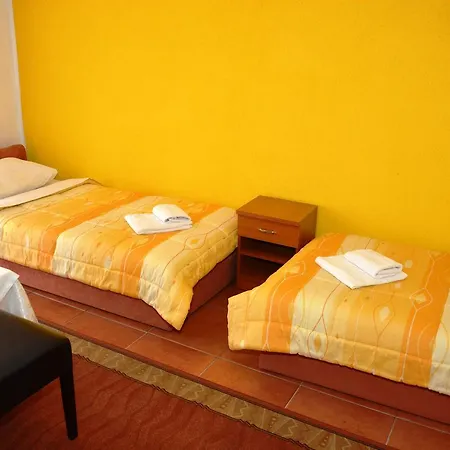 Rudar 3* Tuzla